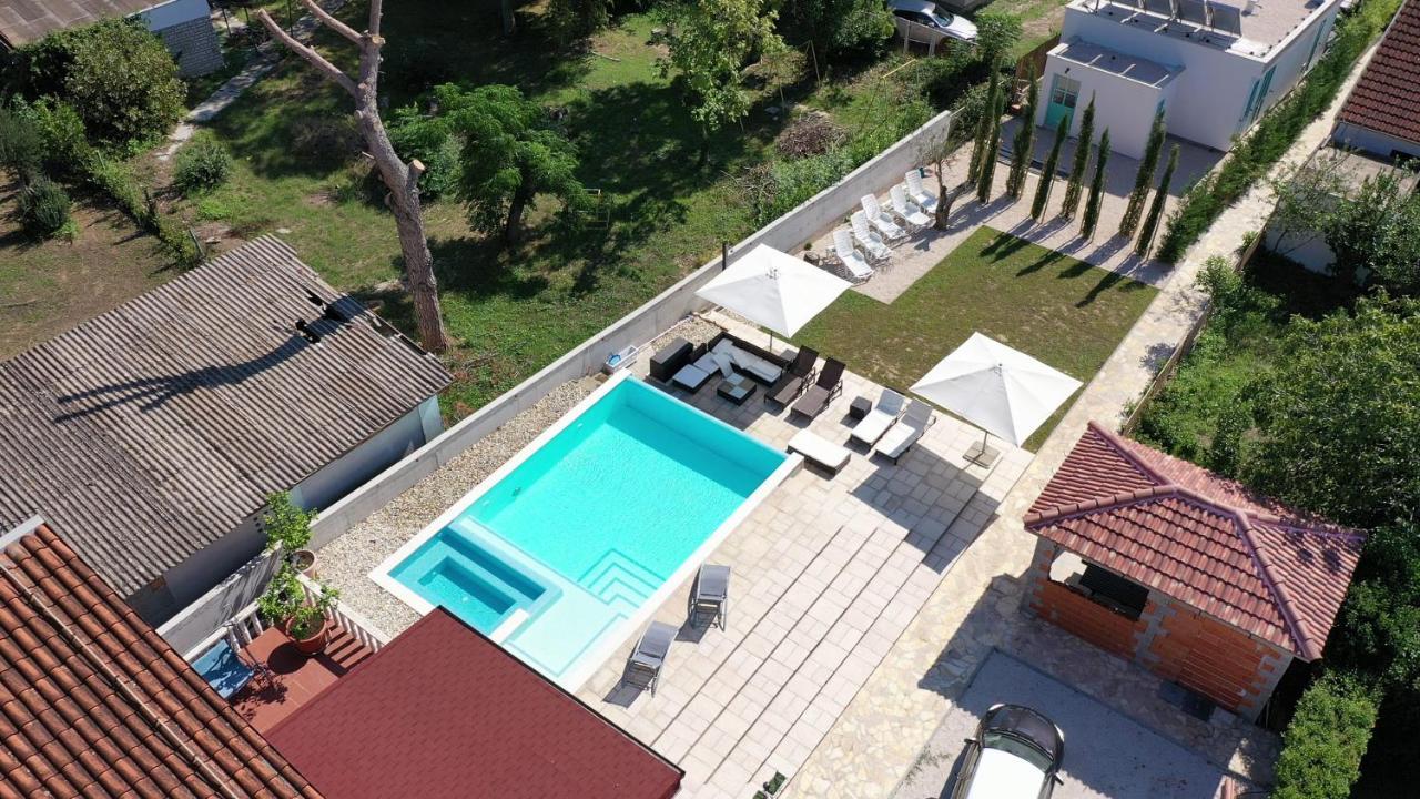 Villa Lukas Sukosan Ngoại thất bức ảnh