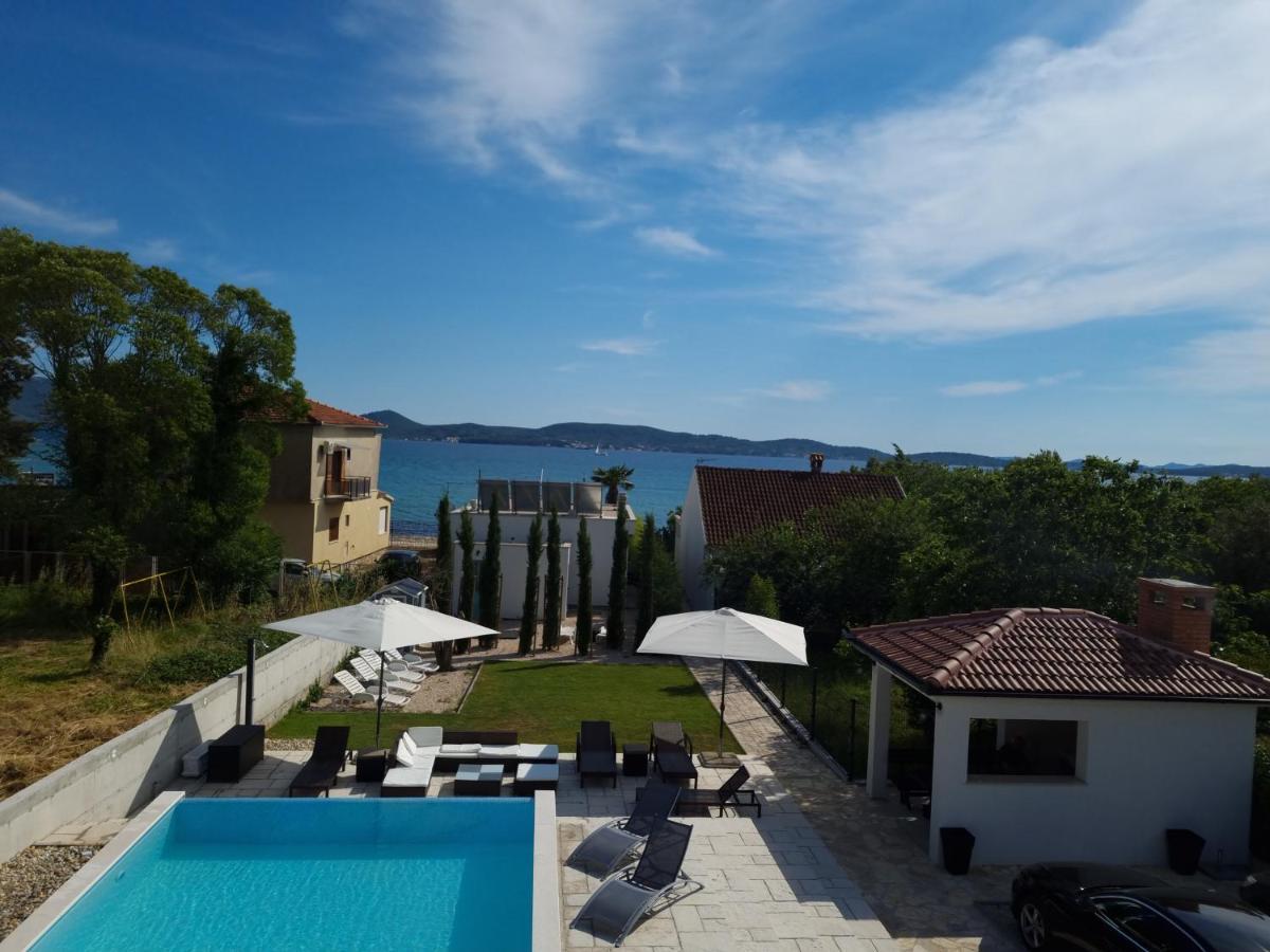 Villa Lukas Sukosan Ngoại thất bức ảnh