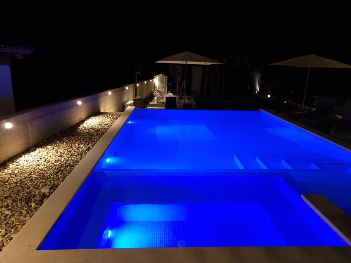 Villa Lukas Sukosan Ngoại thất bức ảnh