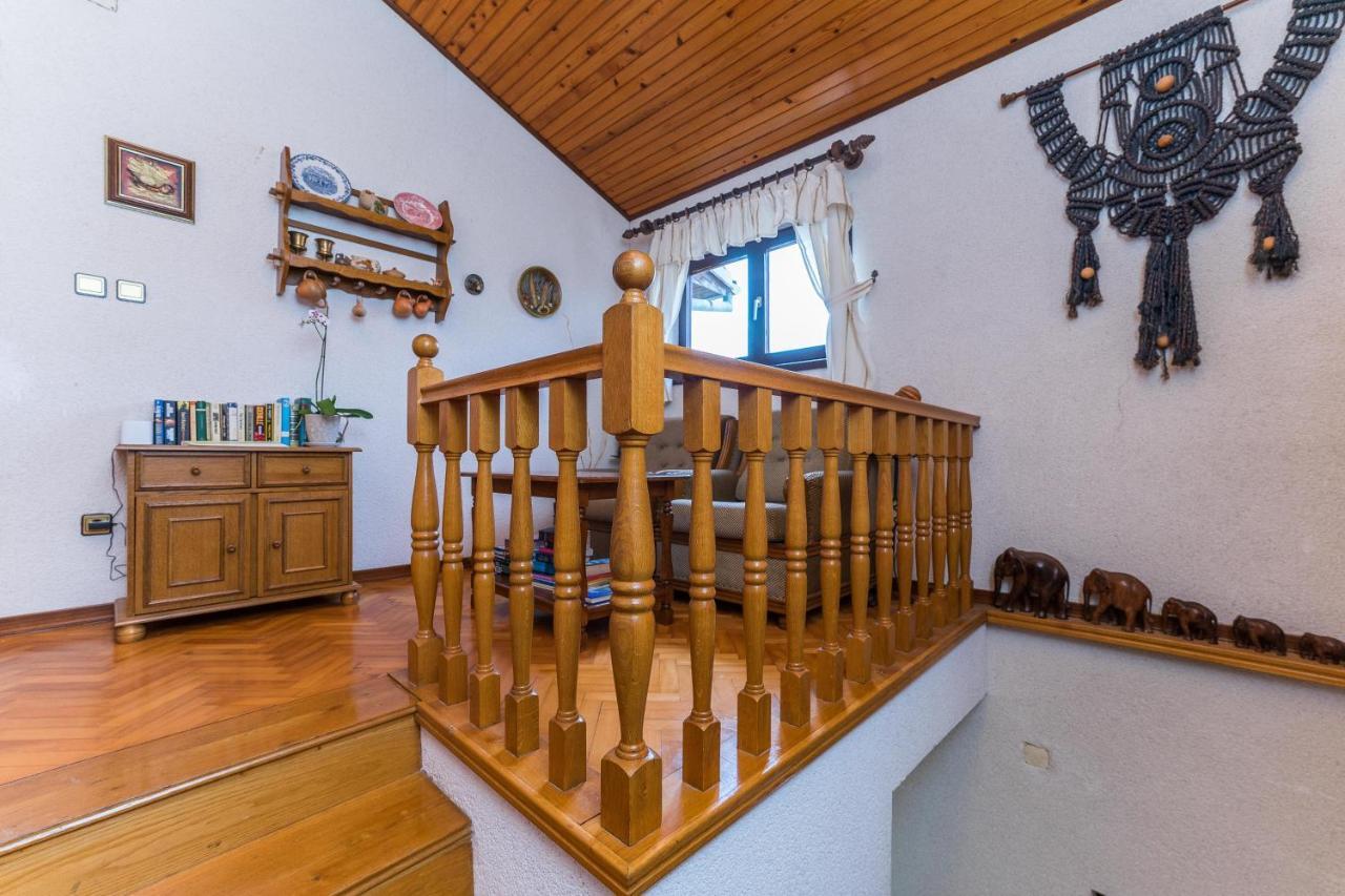 Villa Lukas Sukosan Ngoại thất bức ảnh
