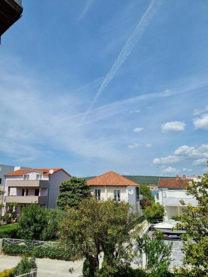 Villa Lukas Sukosan Ngoại thất bức ảnh