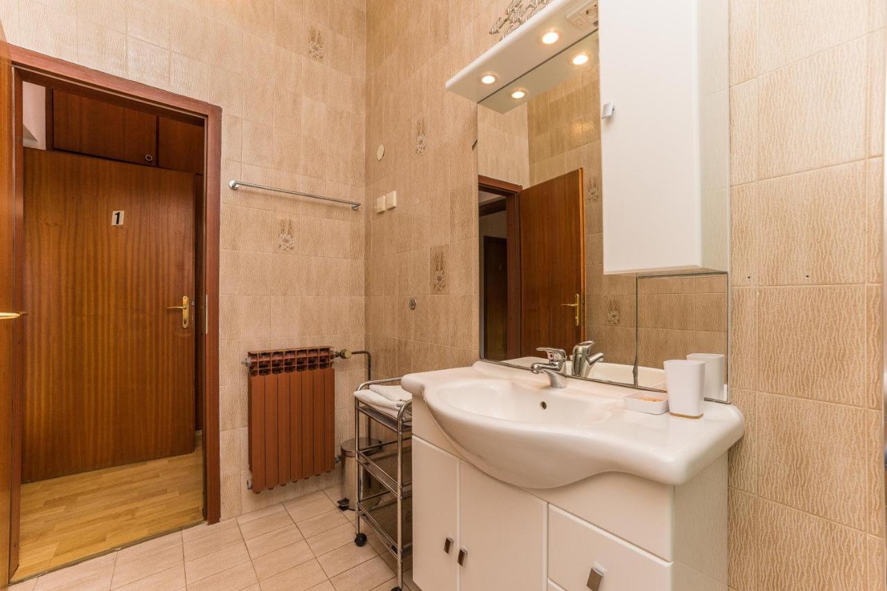 Villa Lukas Sukosan Ngoại thất bức ảnh